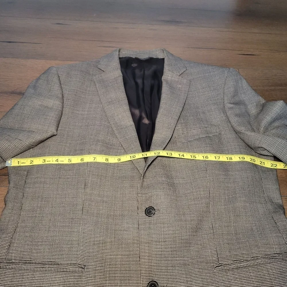 Marc Anthony Men's Jacket/Blazer Size 42R 2 Button Closure‎ Gray